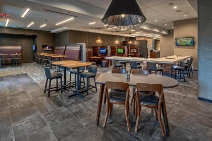 Courtyard by Marriott Dulles Airport Herndon - image 10